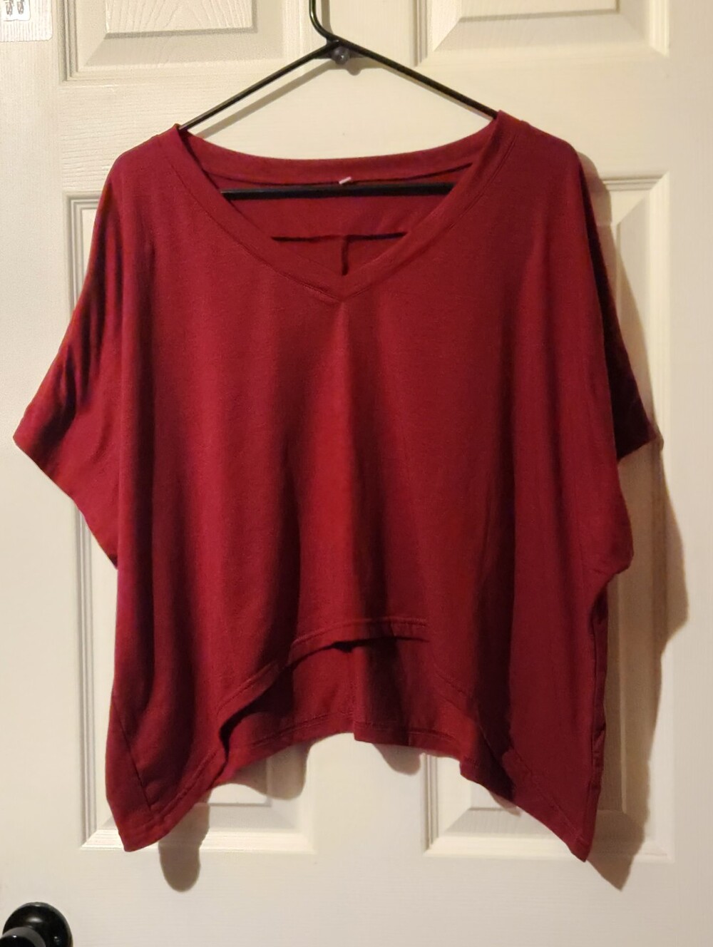 Relaxed V-Neck Women's Top | Red | Sz L